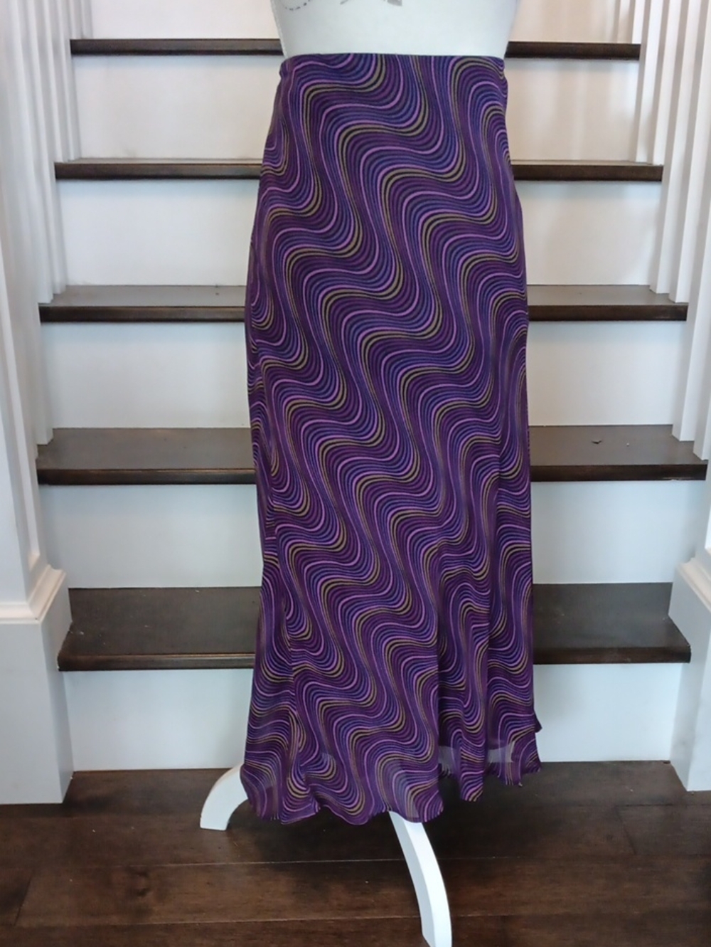 ^ Tessuto Purple Wave-Print A-Line Maxi Skirt